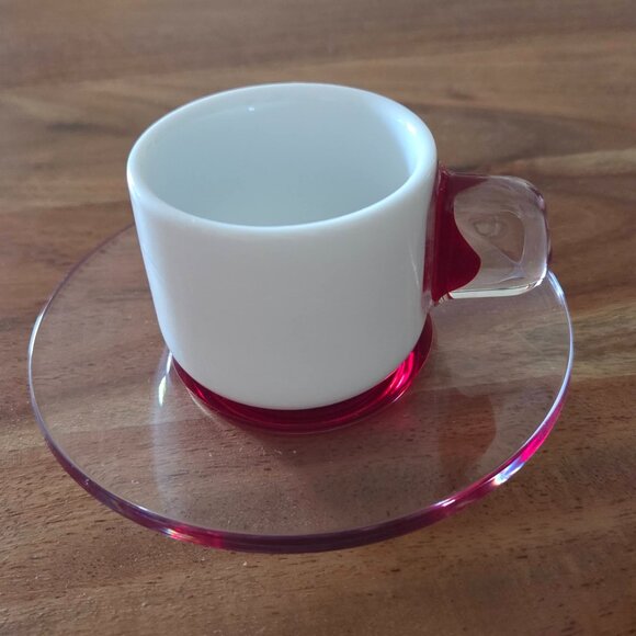 GUZZINI Italy set of 6 Porcelain Plastic Espresso Cups & Saucers - Picture 3 of 9